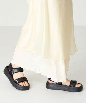 【Fit meサンダル】メタルパーツ厚底サンダル/51226