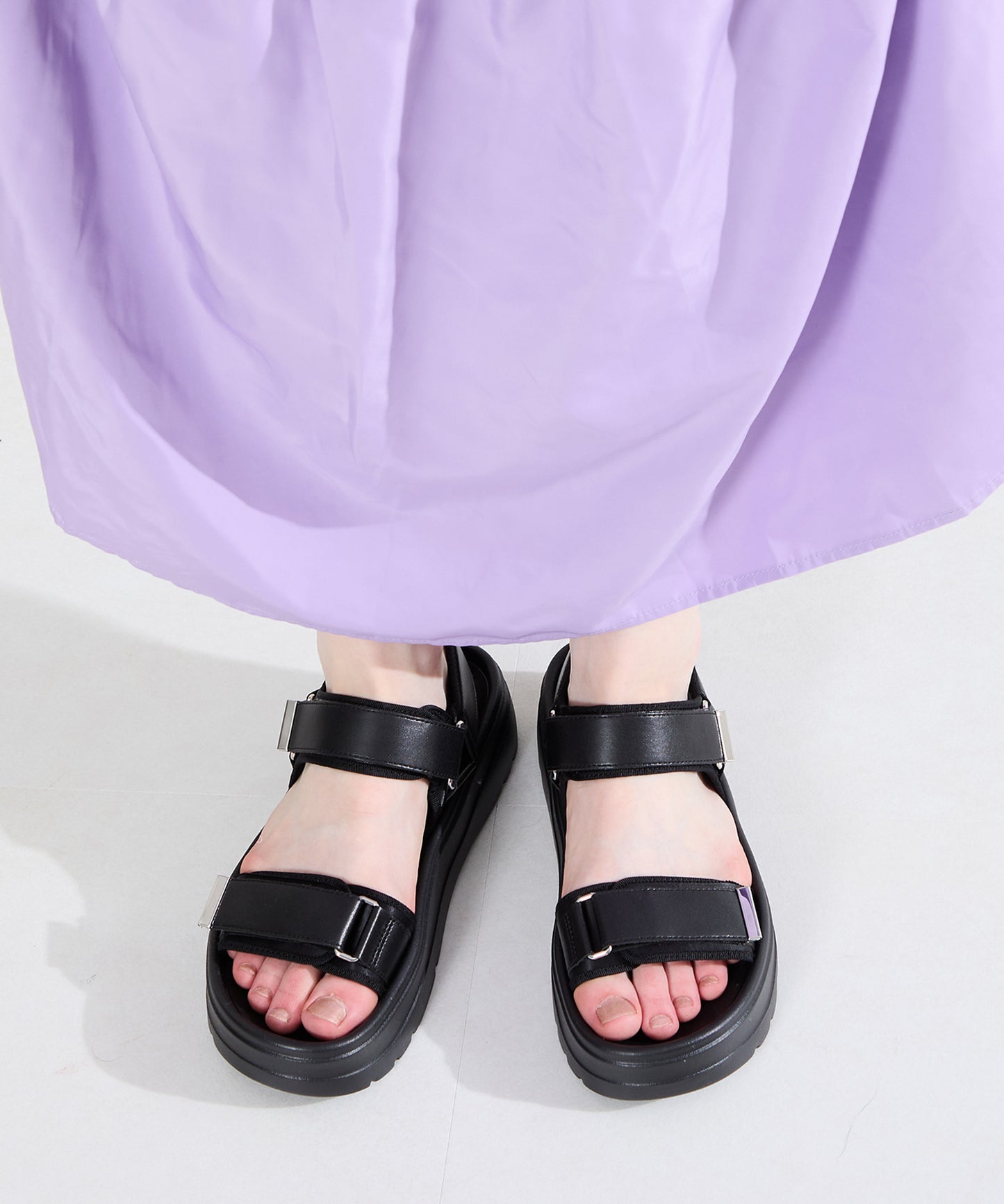 【Fit meサンダル/新色追加】メタルパーツ厚底サンダル/51226