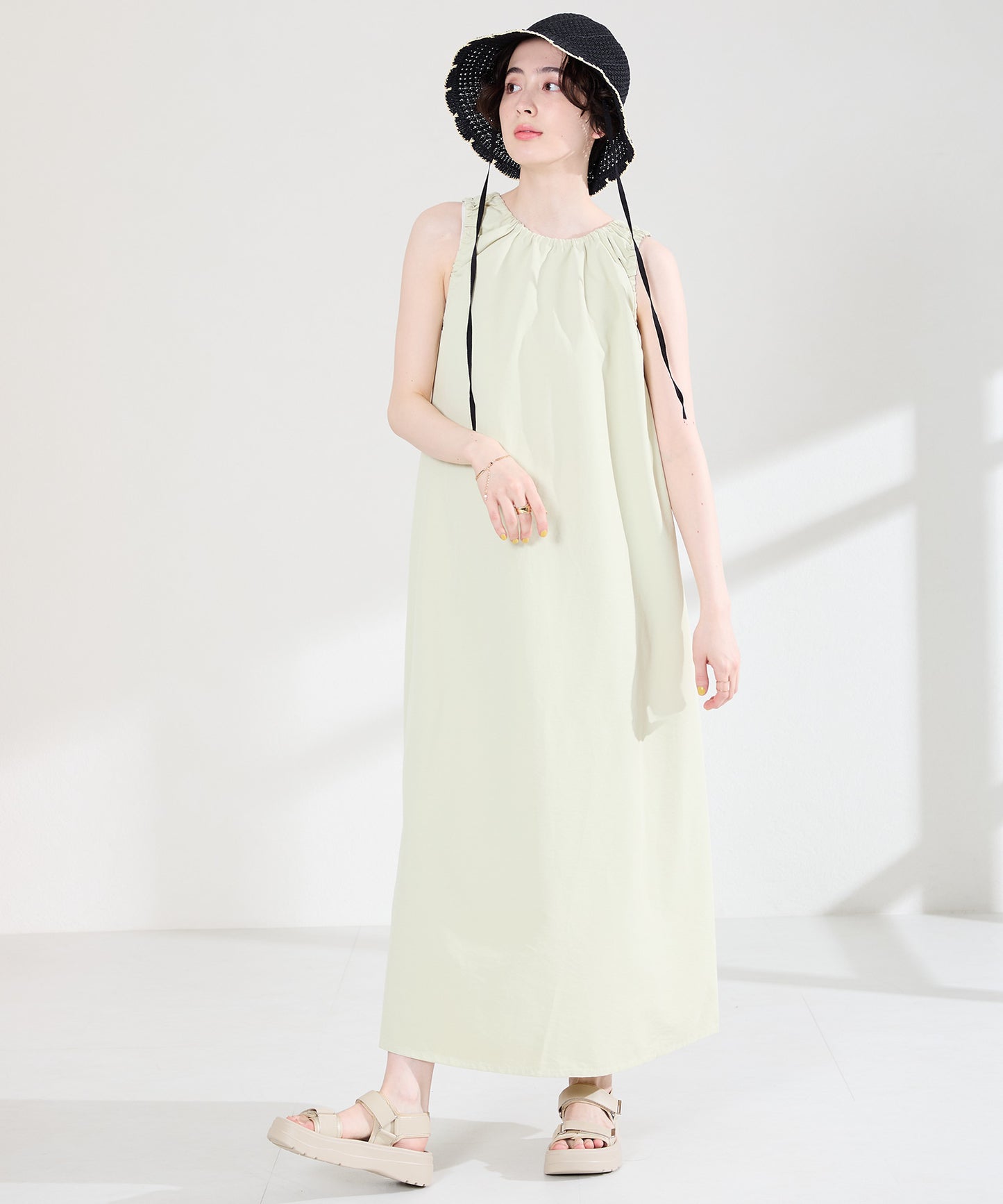 【Fit meサンダル/新色追加】メタルパーツ厚底サンダル/51226