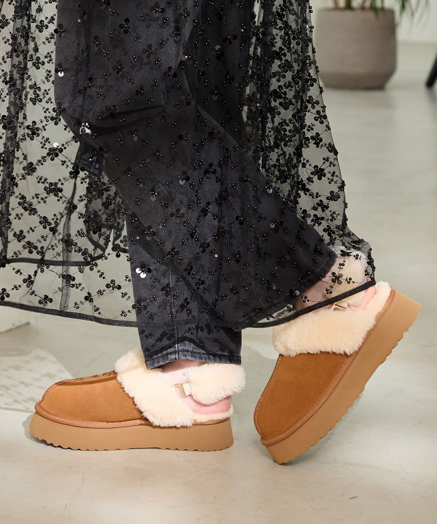 ムートン２枚 厚底ムートン2wayサンダル/51320 – ORIENTALTRAFFIC