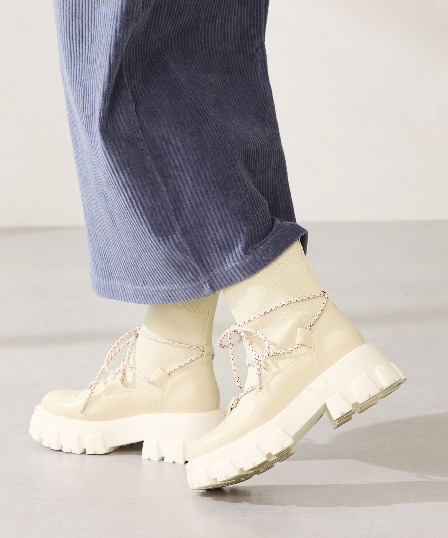 ボリュームソール編み上げニットブーツ/51406 – ORIENTALTRAFFIC