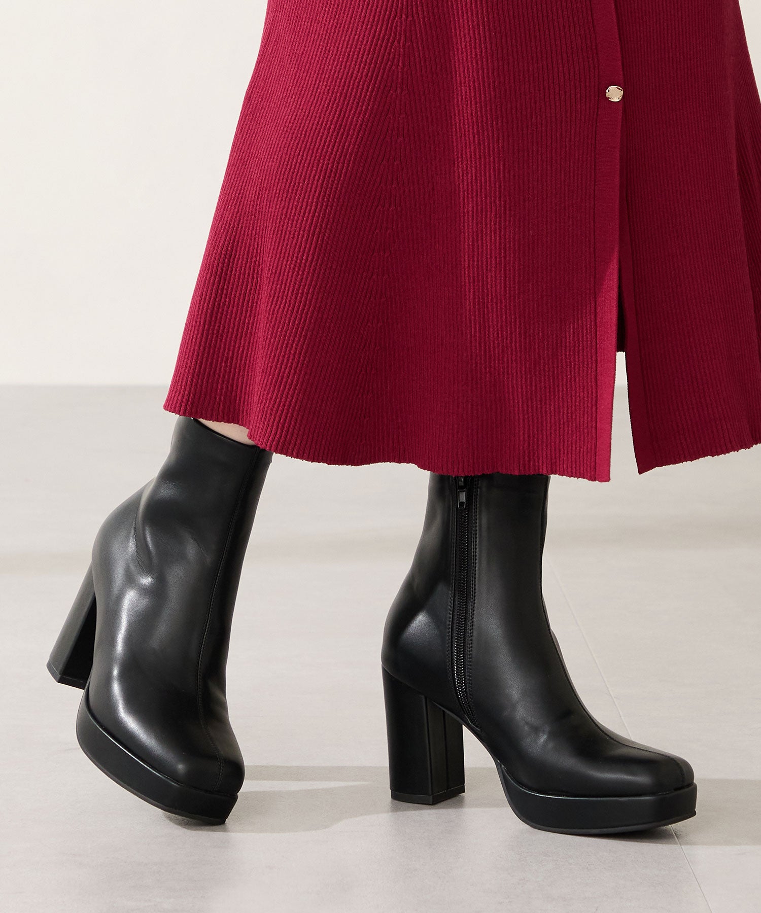 カタログ掲載アイテム】プラットフォームヒールショートブーツ/51410