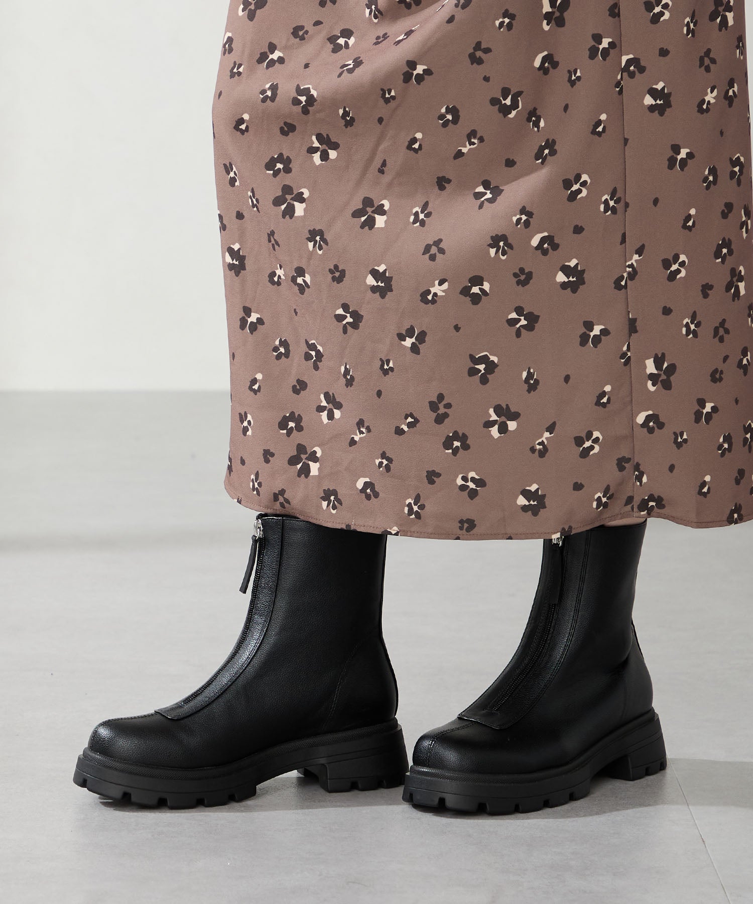 フロントジップショートブーツ/51413 – ORIENTALTRAFFIC