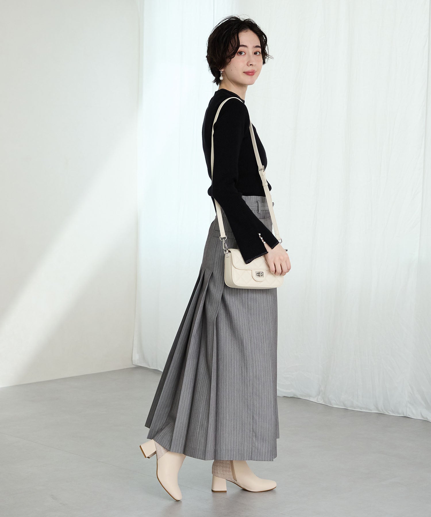 ビジューモチーフ切替ヒールブーツ/51424 – ORIENTALTRAFFIC