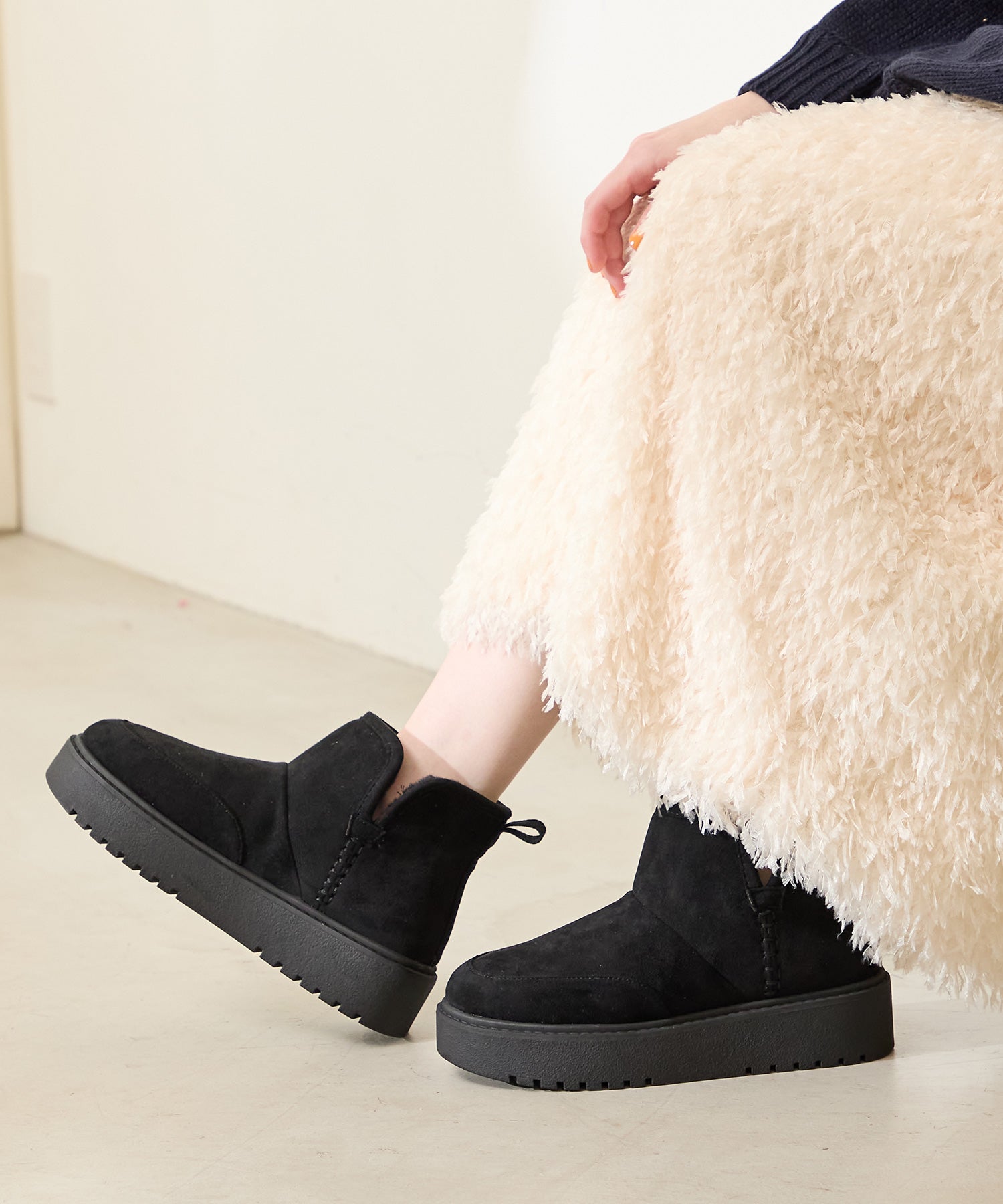 サイドスリット厚底ムートンショートブーツ/51425 – ORIENTALTRAFFIC