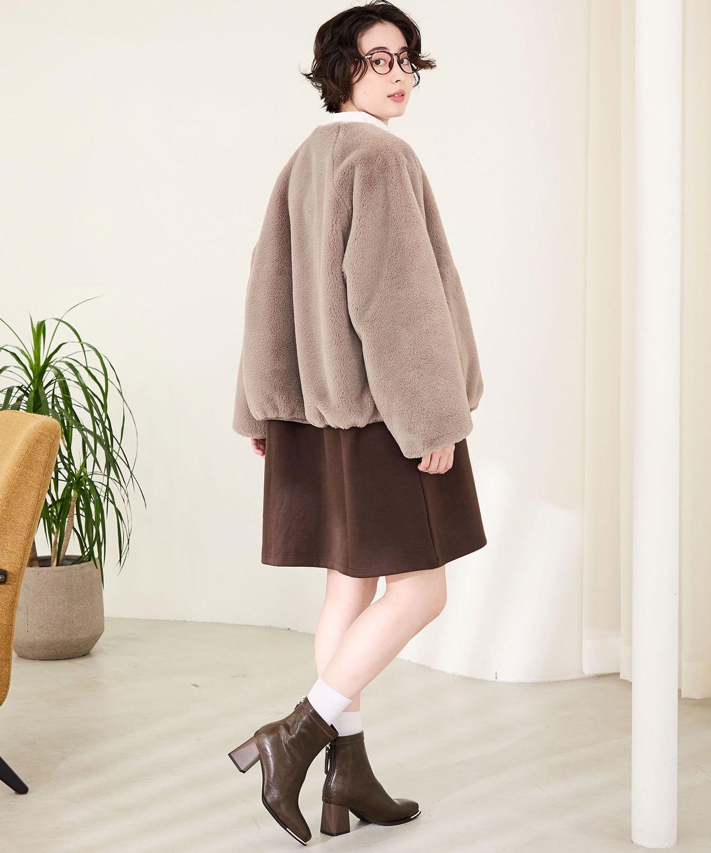 【WEB先行予約/1月上旬発売予定】メタリックトゥパーツヒールショートブーツ/51426