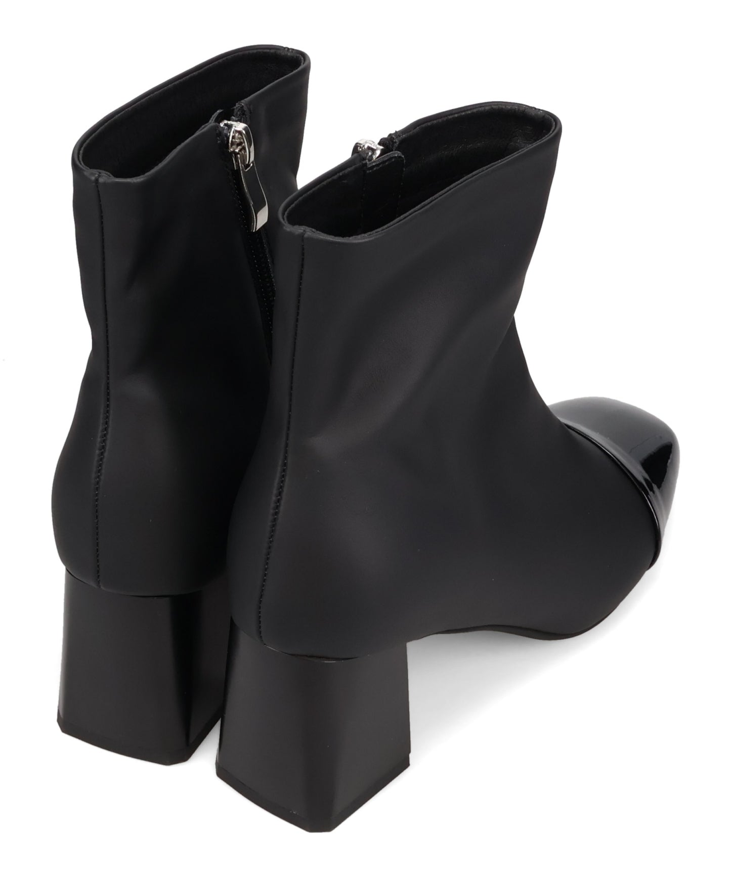 【WEB先行予約/1月上旬発売予定】つま先切替デザインショートブーツ/51427