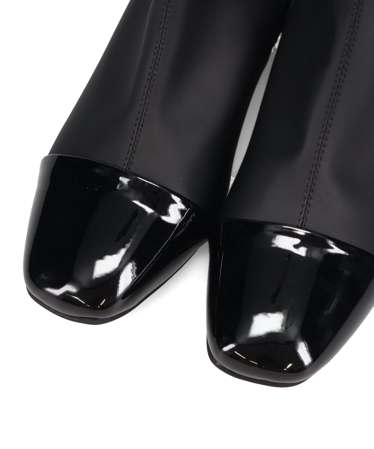 【WEB先行予約/1月上旬発売予定】つま先切替デザインショートブーツ/51427