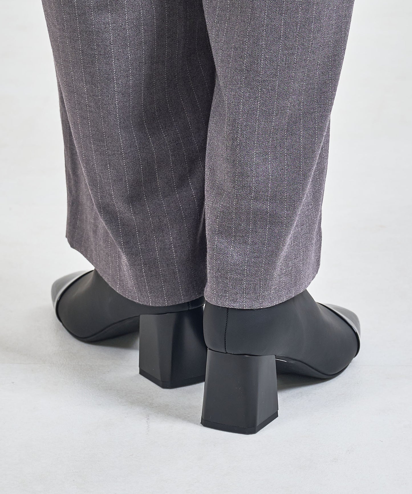 【WEB先行予約/1月上旬発売予定】つま先切替デザインショートブーツ/51427