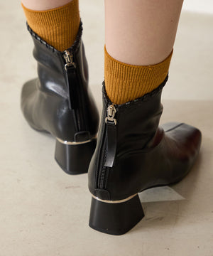 【WEB先行予約/1月中旬発売予定】スラントカットステッチショートブーツ/51428