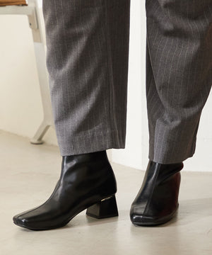 【WEB先行予約/1月中旬発売予定】スラントカットステッチショートブーツ/51428