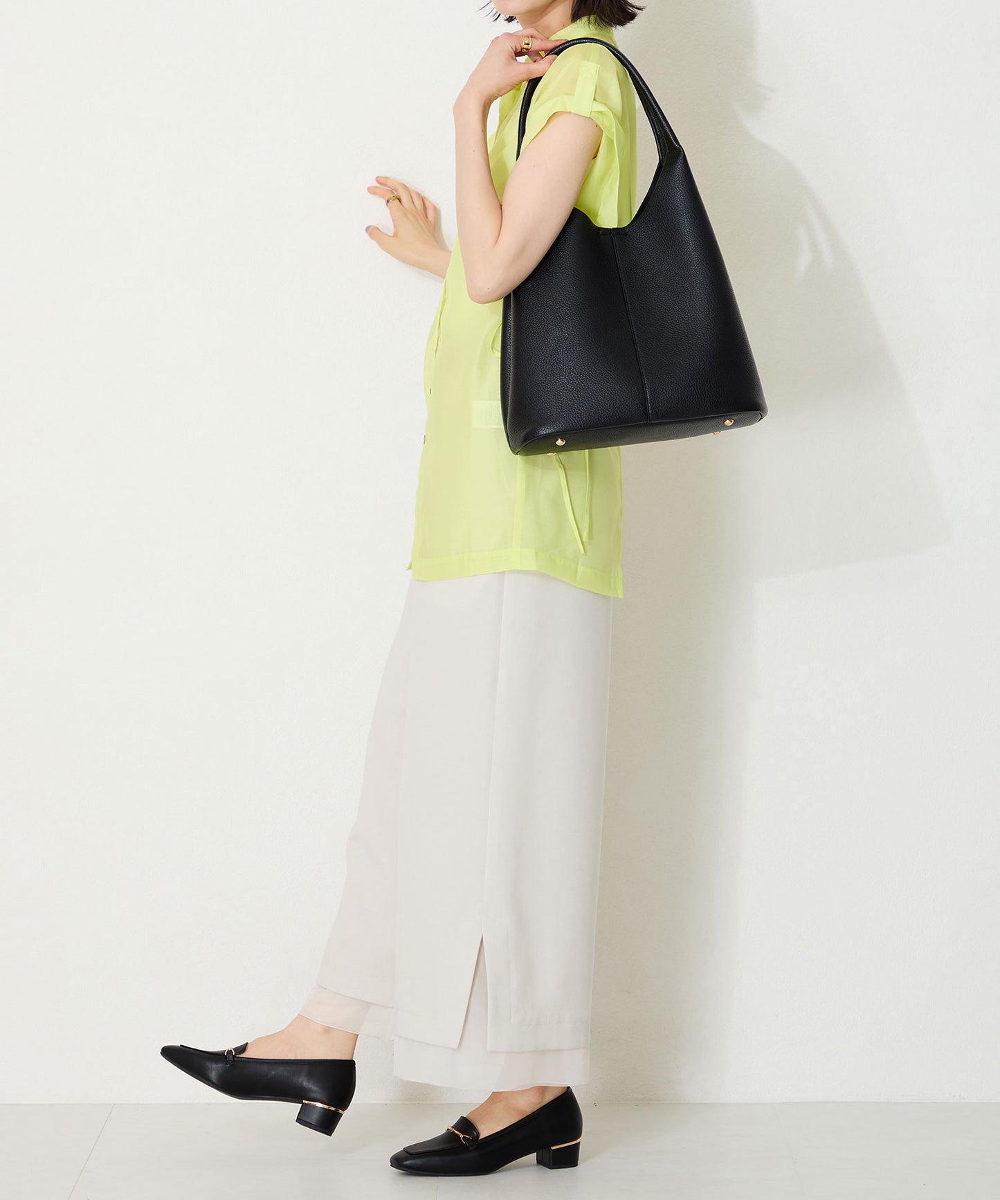 メタリックラインビットヒールローファー/52101