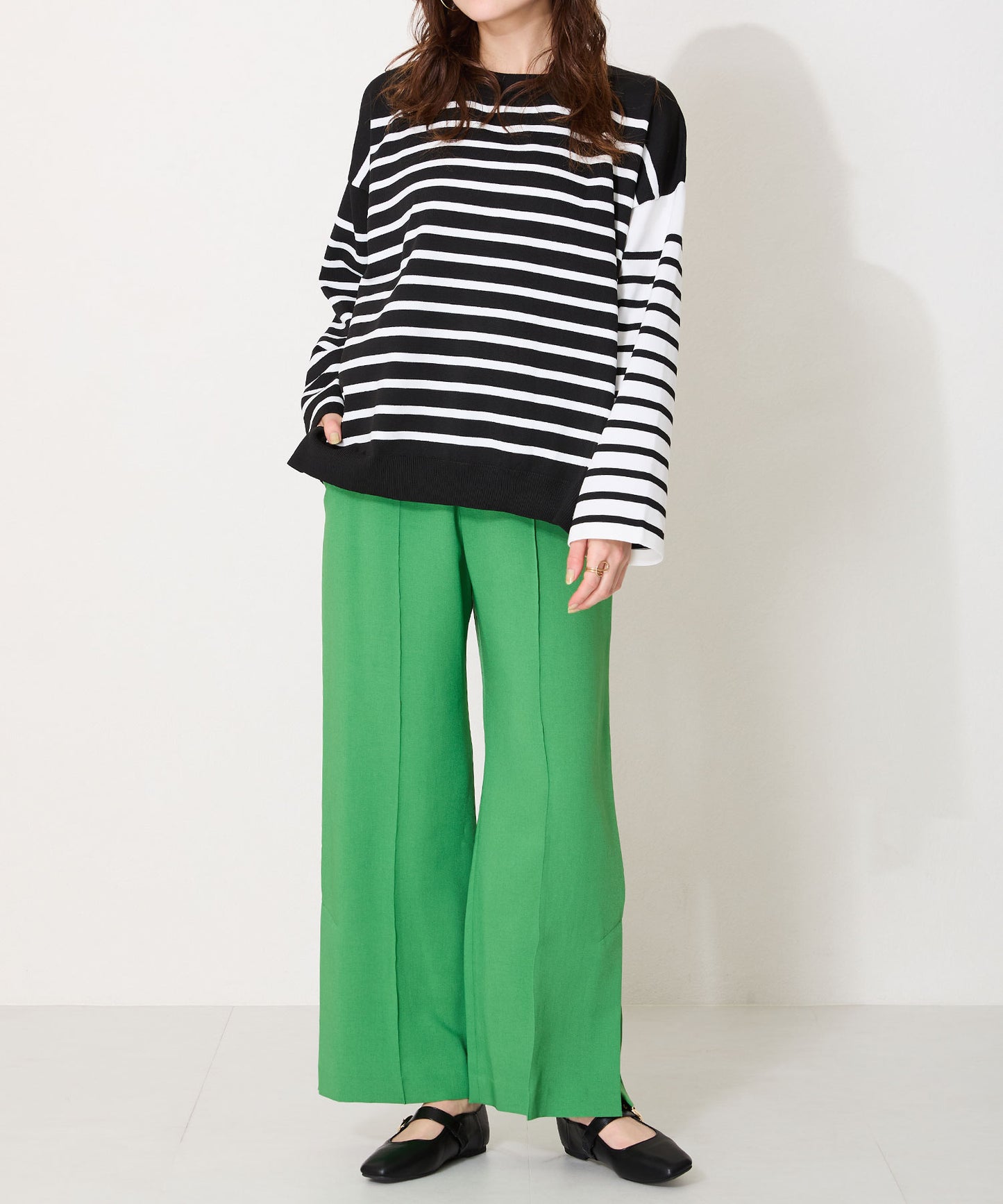 柔らかストラップフラットパンプス/52104