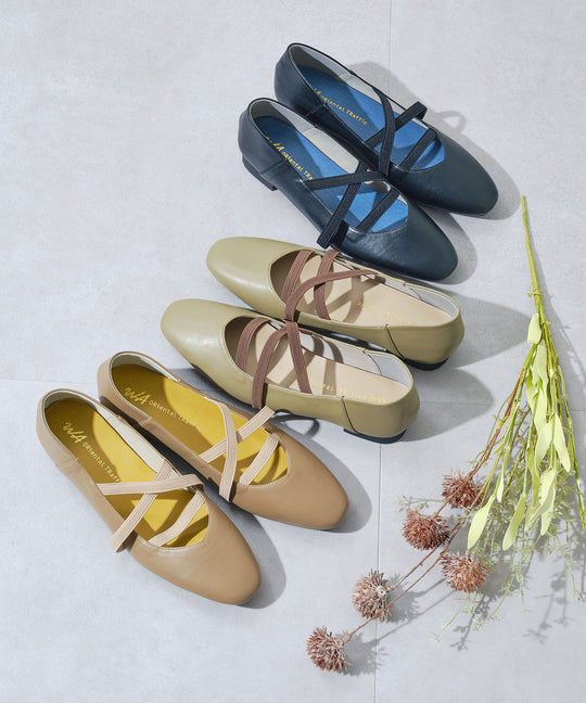 ゴムストラップフラットパンプス/52305