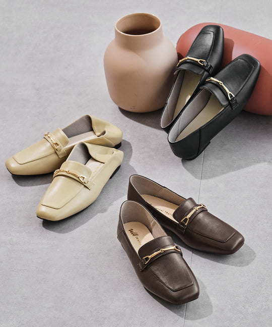 【カタログ掲載アイテム】スクエアトゥモチーフバブーシュローファー/52308