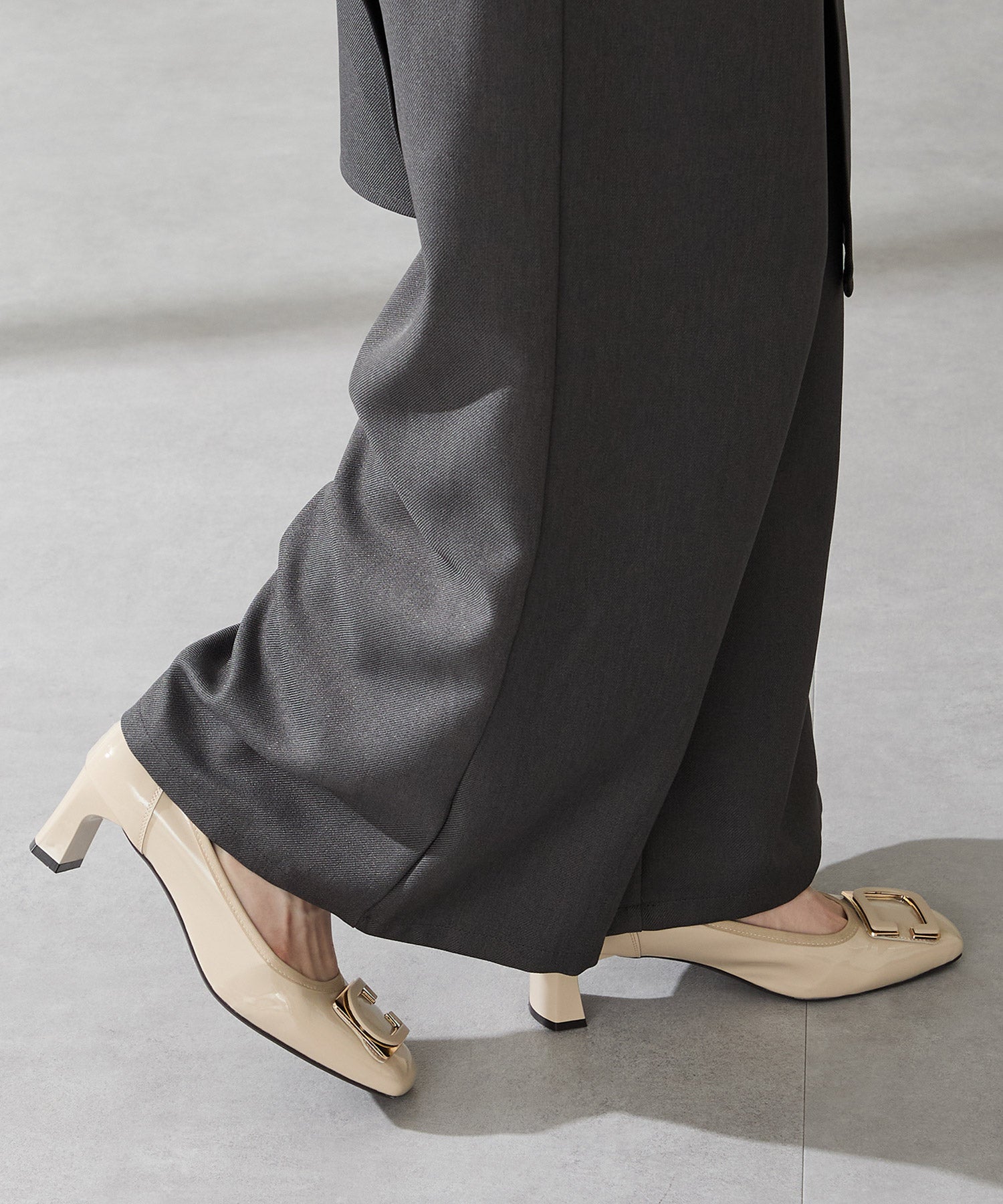 変形モチーフソフトエナメルパンプス/52319 – ORIENTALTRAFFIC