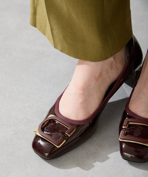 変形モチーフソフトエナメルパンプス/52319