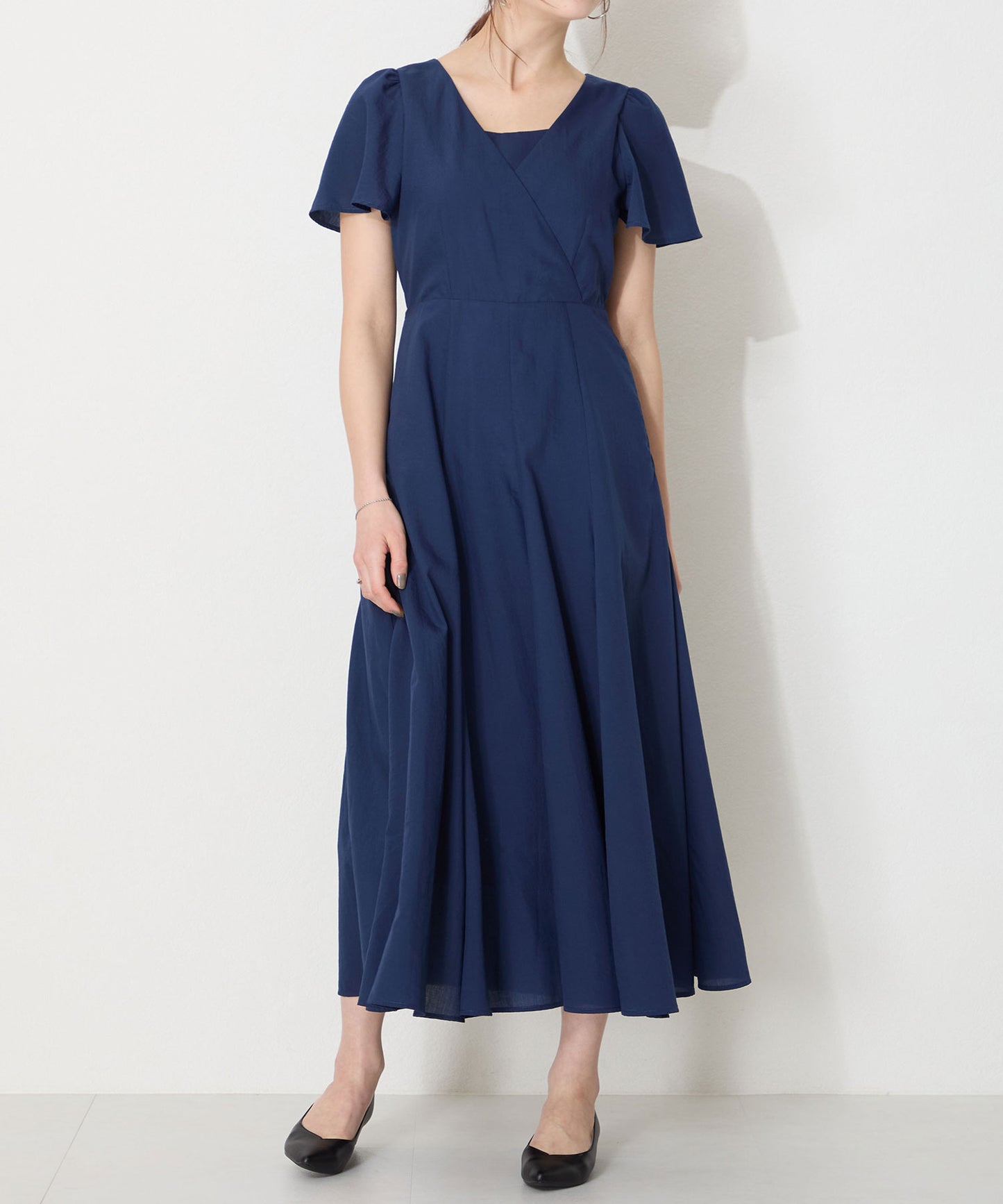 【WEB限定】スリットカットポインテッドトゥヒールパンプス/55105