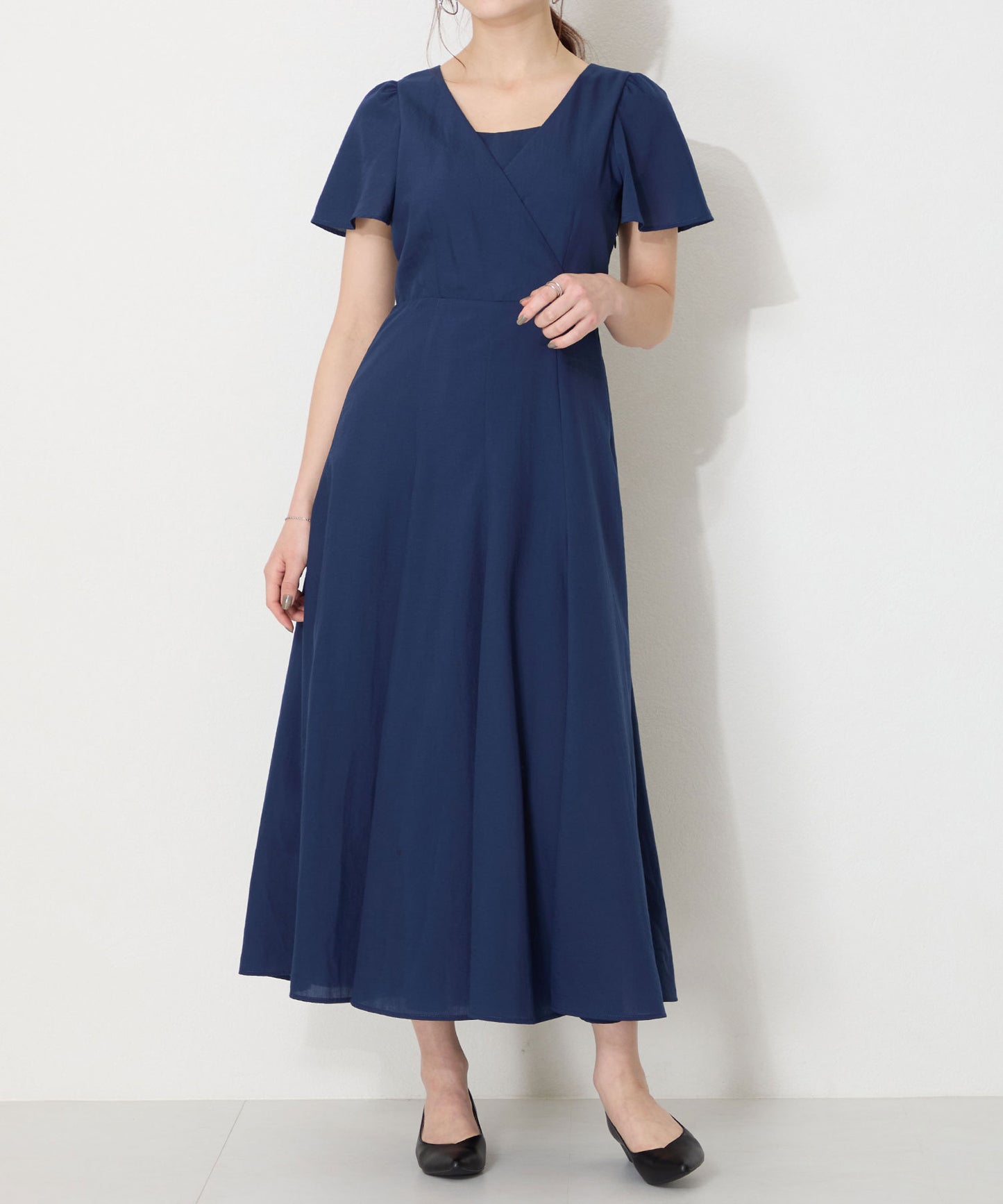 【WEB限定】スリットカットポインテッドトゥヒールパンプス/55105