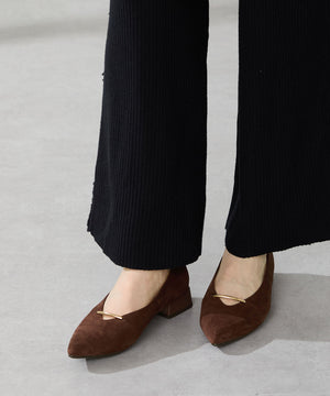 【WEB先行予約/11月中旬発売予定】ラインメタルパーツポインテッドトゥパンプス/55304