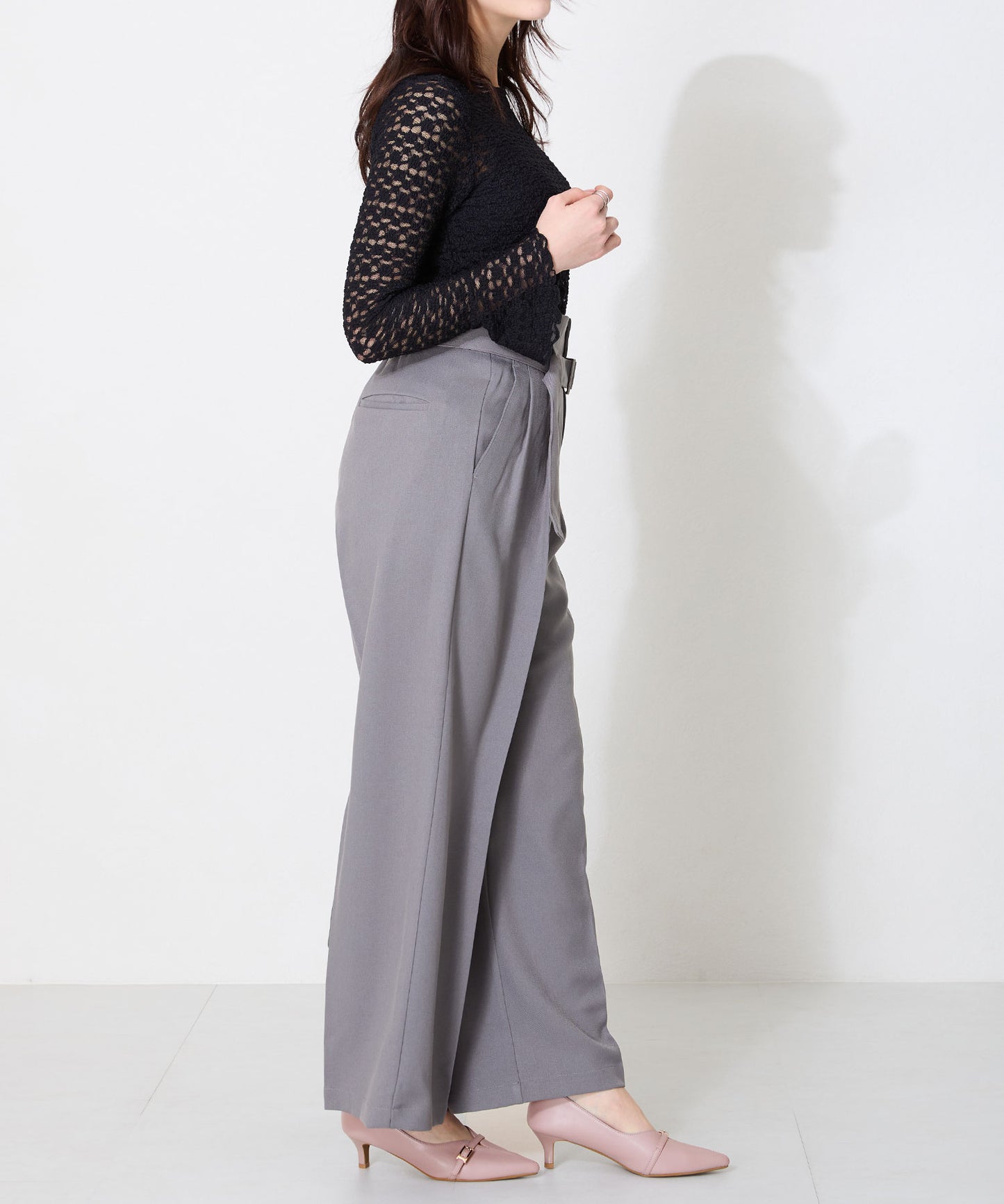 【WEB限定】ベルトデザインスリットヒールパンプス/56104