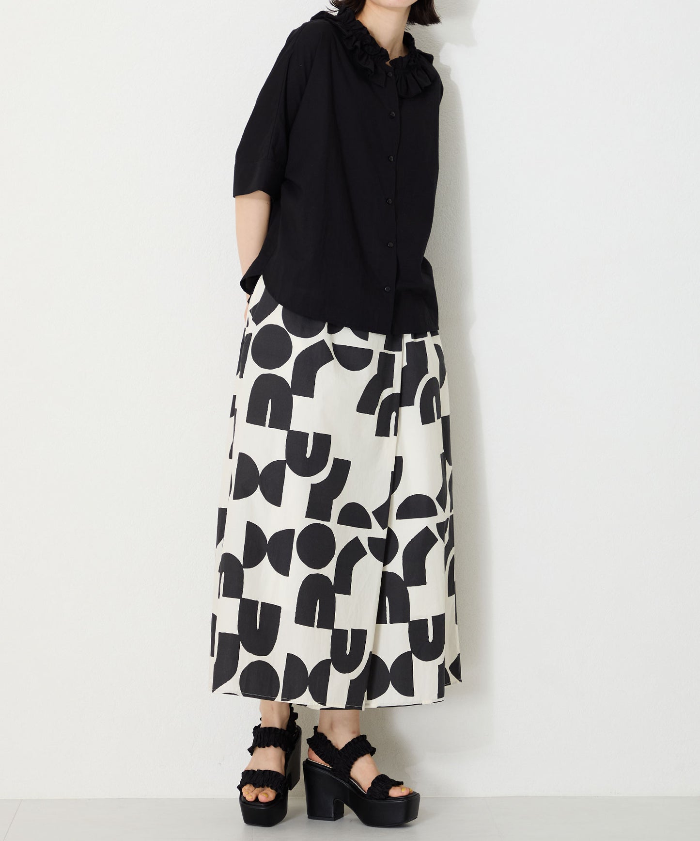 【WEB限定】フリルベルトプラットフォームサンダル/56221