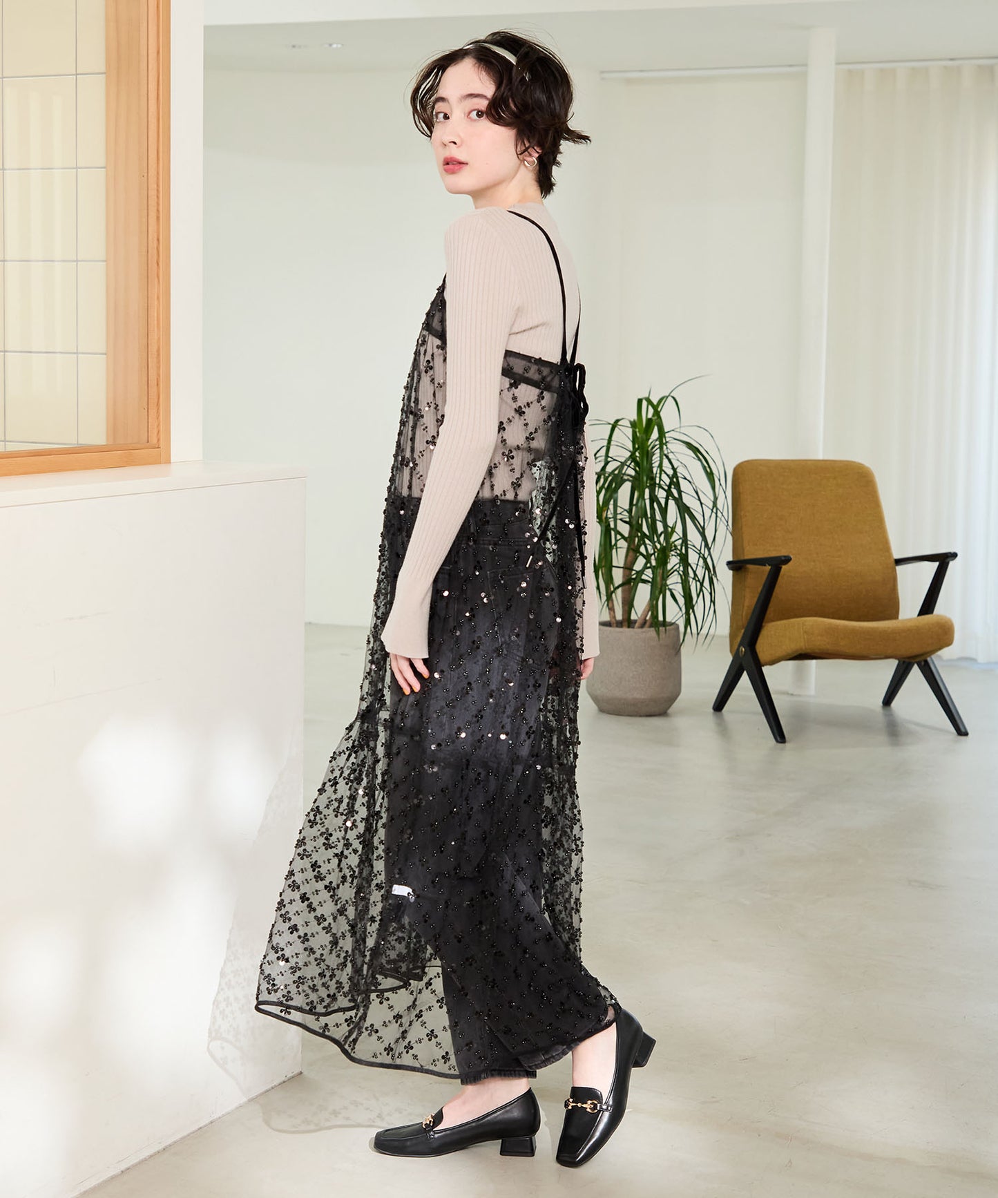 【カタログ掲載アイテム】ビットモチーフフレアヒールローファー/56311