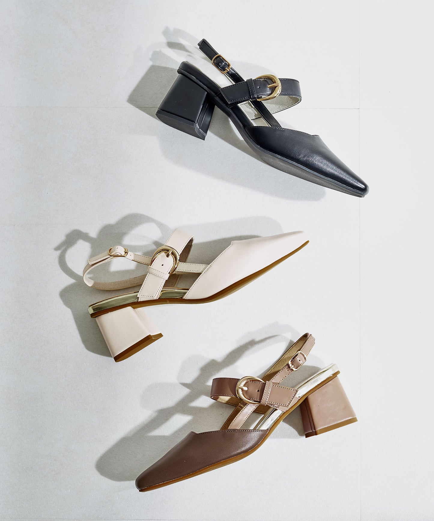 バックストラップパンプス/61101