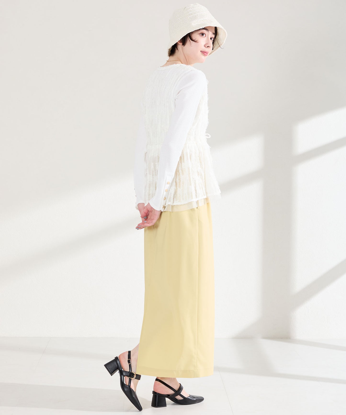 バックストラップパンプス/61101