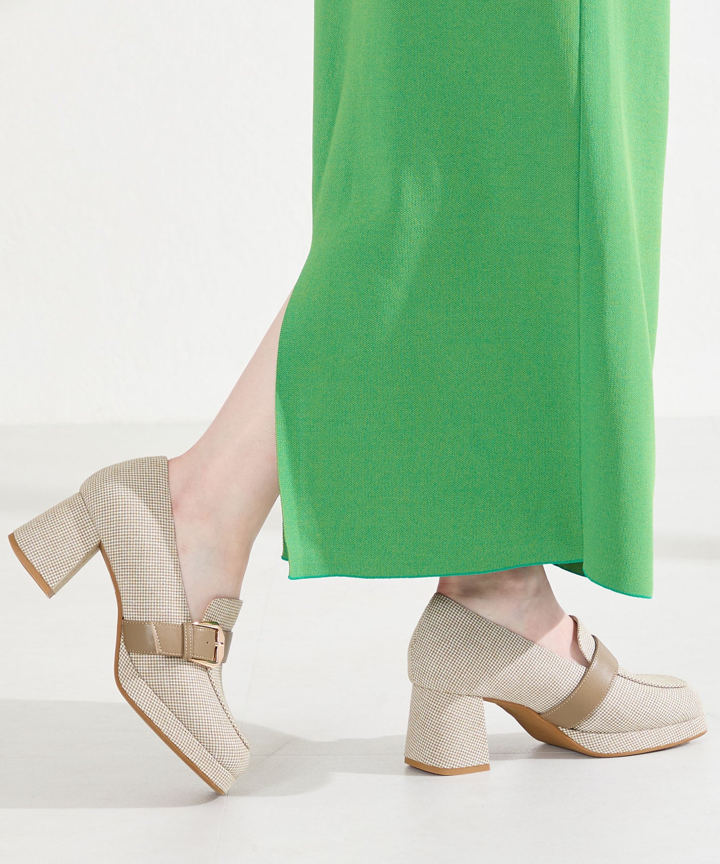 プラットフォームベルトローファー/61103