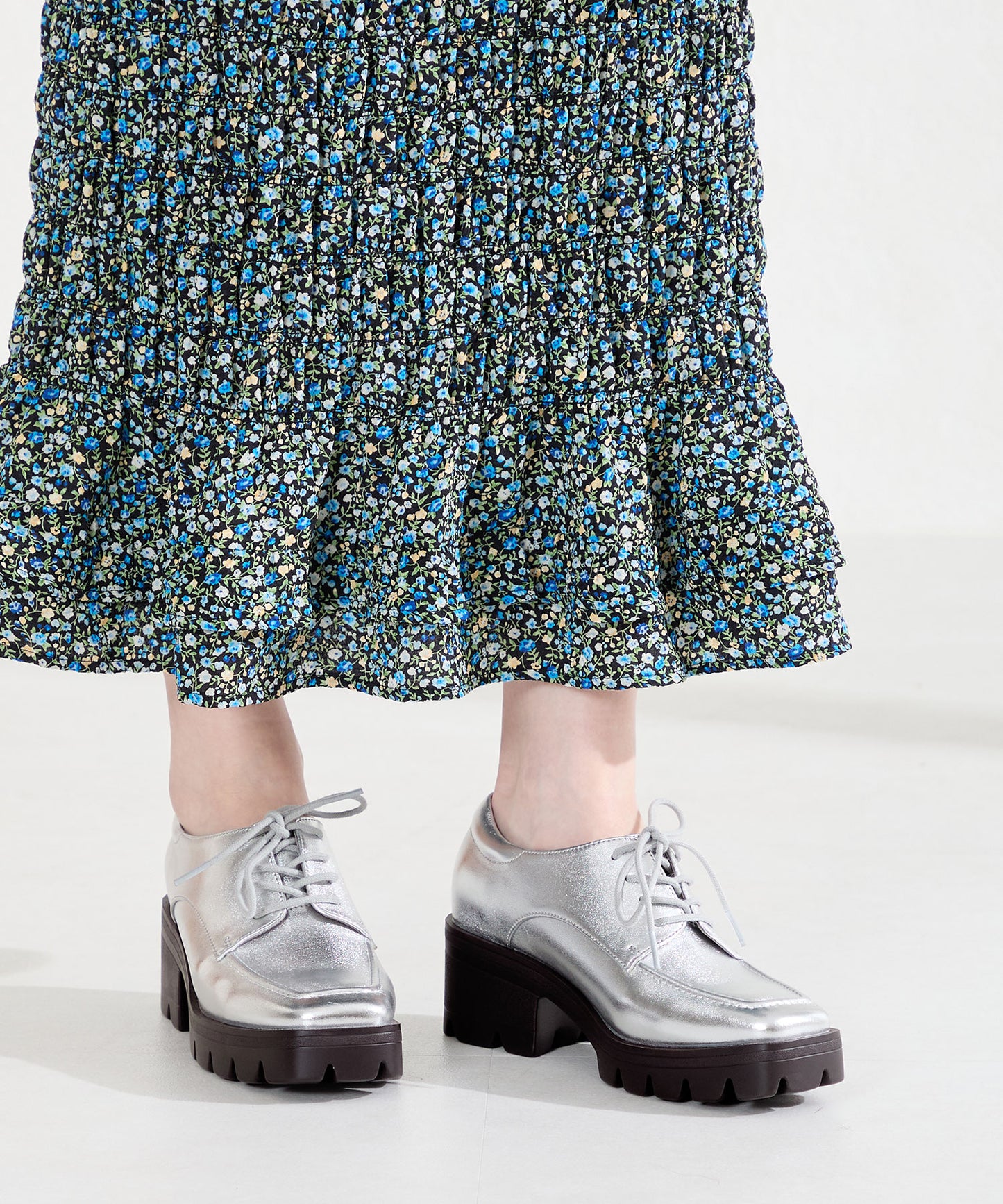 【WEB先行予約/2月下旬発売予定】ボリュームソールレースアップシューズ/61105