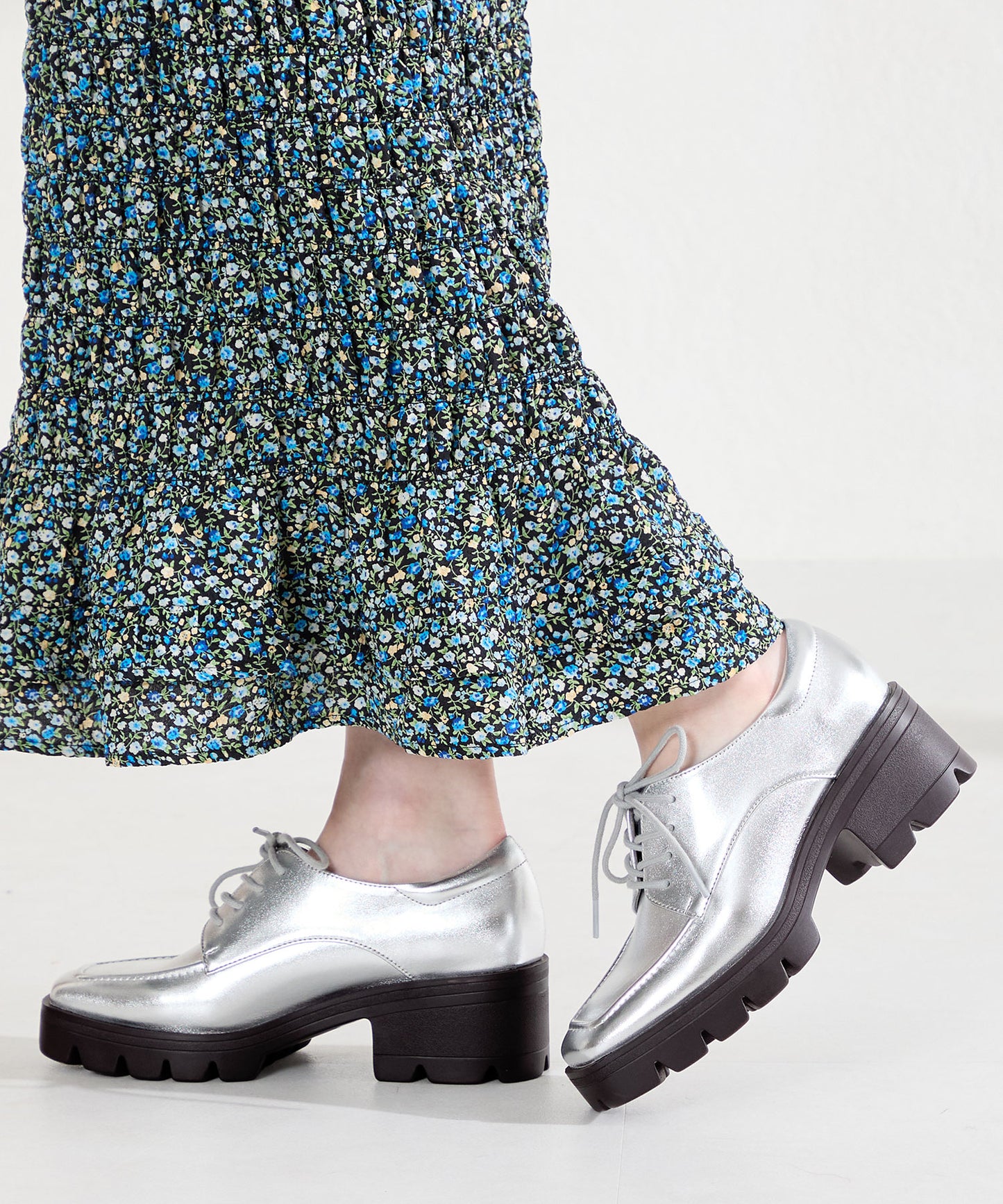 【WEB先行予約/2月下旬発売予定】ボリュームソールレースアップシューズ/61105