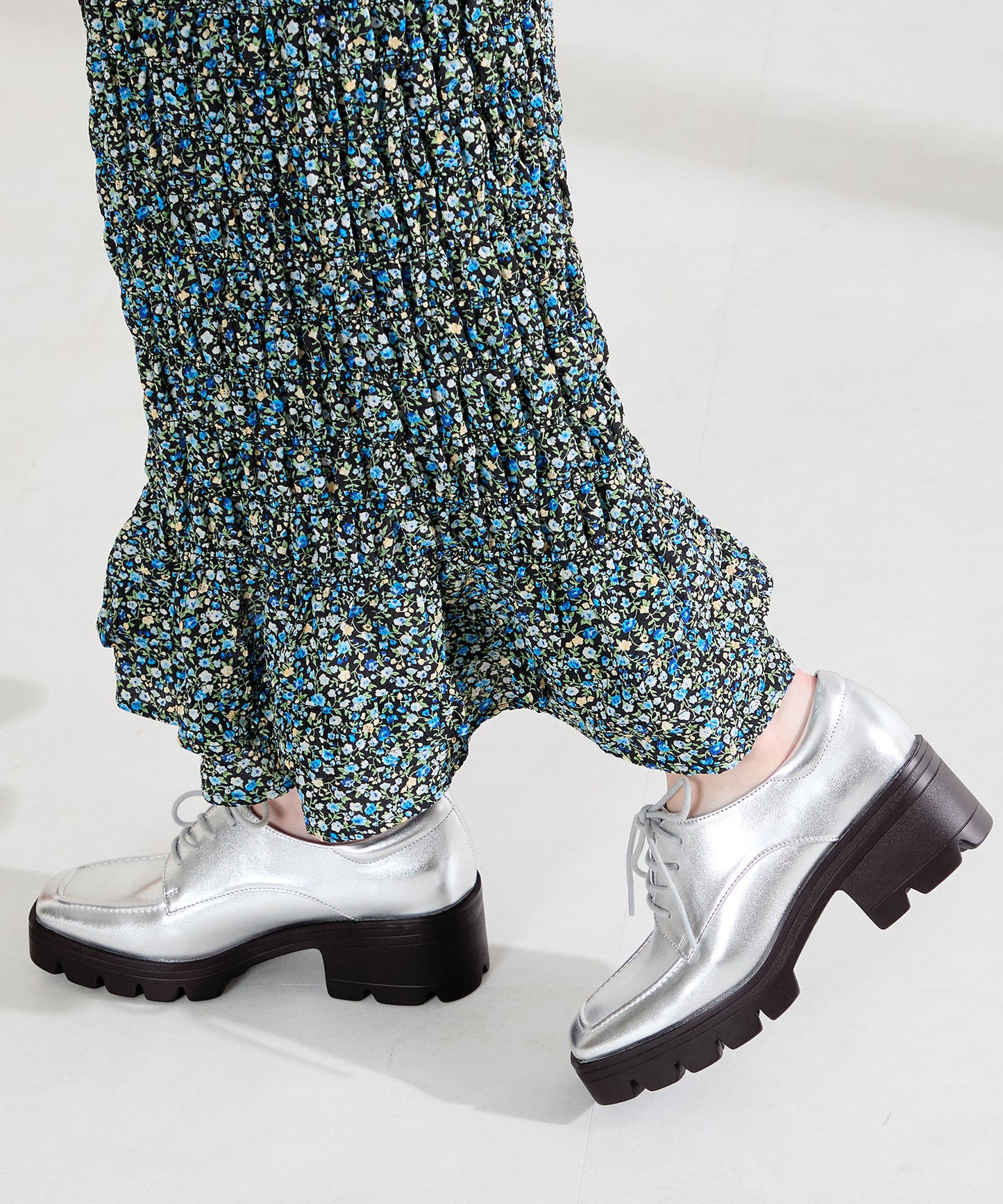 【WEB先行予約/2月下旬発売予定】ボリュームソールレースアップシューズ/61105