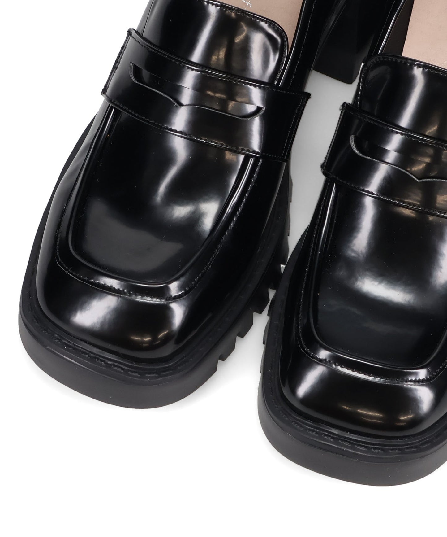 【WEB先行予約/2月中旬発売予定】厚底ヒールローファー/61106