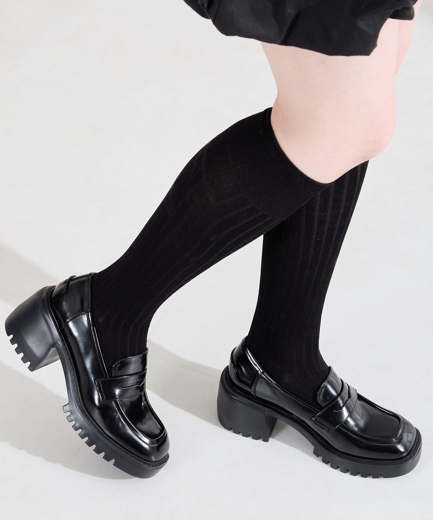 【WEB先行予約/2月中旬発売予定】厚底ヒールローファー/61106