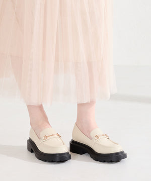 【WEB先行予約/2月中旬発売予定】ビットモチーフ厚底ローファー/61108