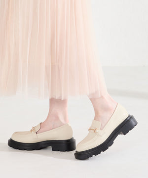 【WEB先行予約/2月中旬発売予定】ビットモチーフ厚底ローファー/61108