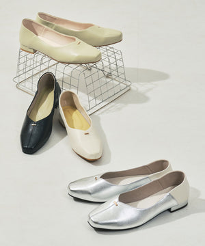 【WEB先行予約/3月上旬発売予定】ゴールドパーツVカットバブーシュ/61112