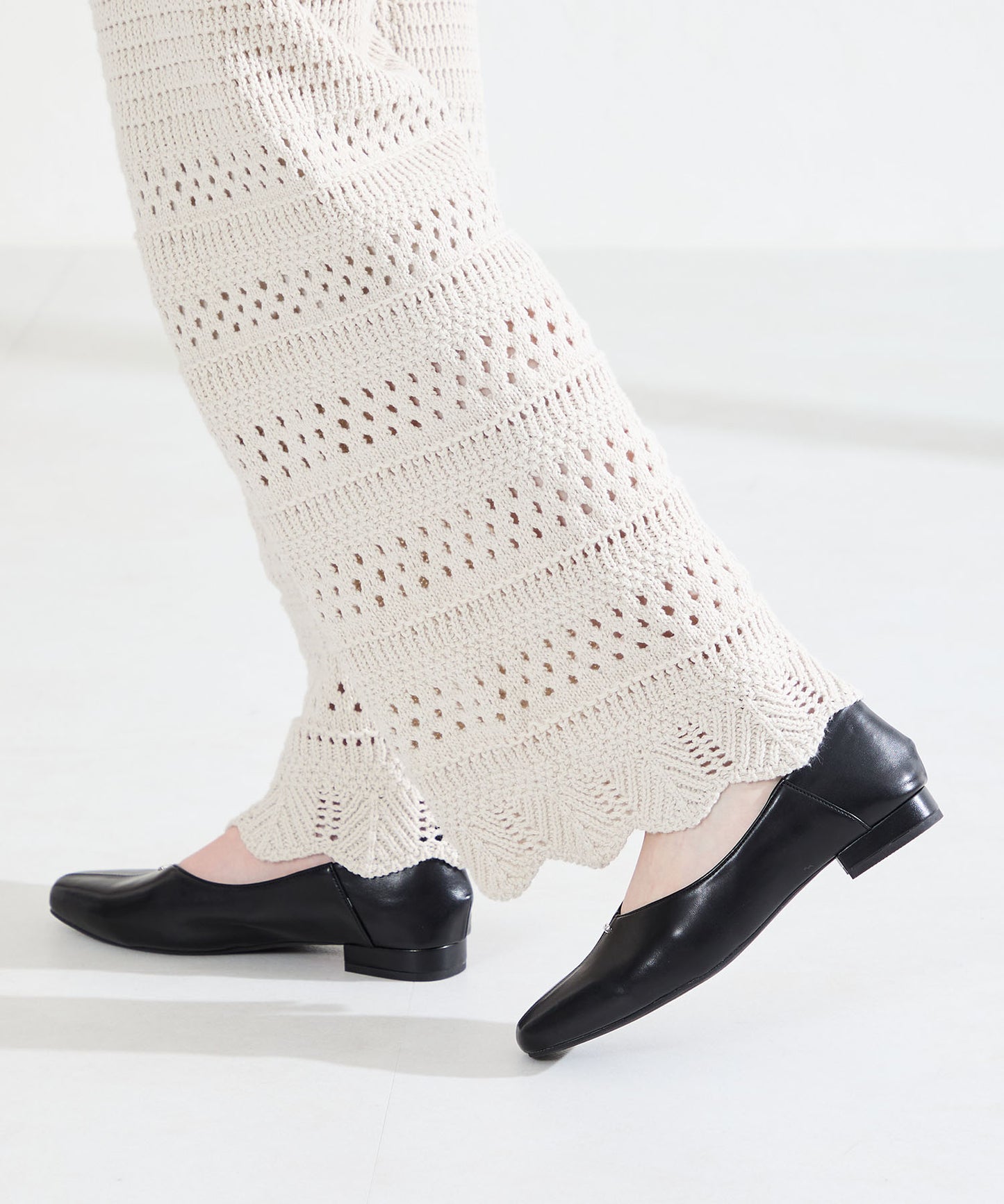 ゴールドパーツVカットバブーシュ/61112