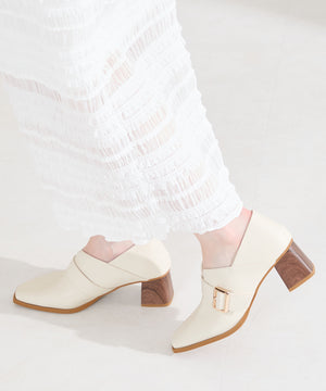 ウッドヒールベルトパンプス/61113