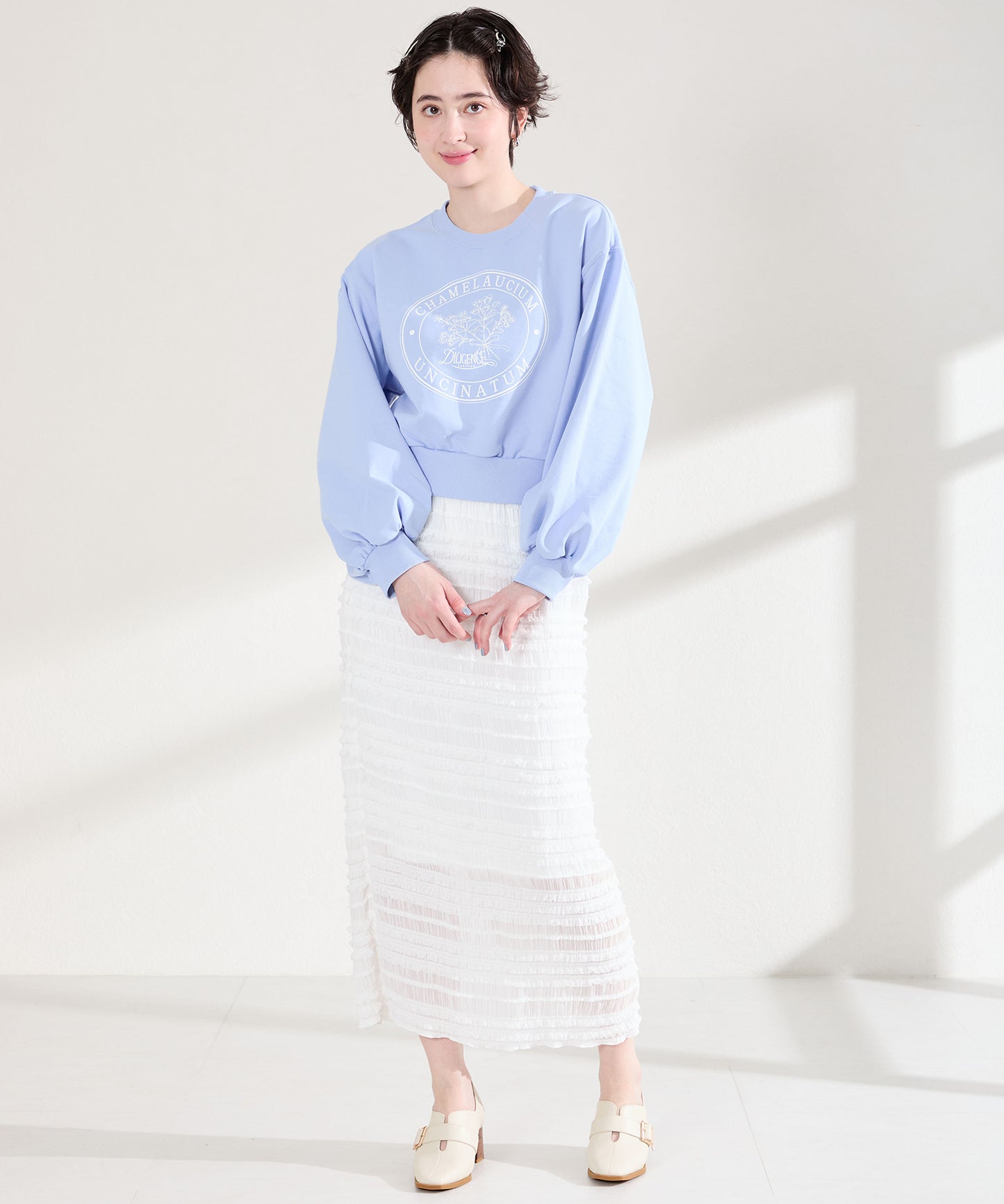 ウッドヒールベルトパンプス/61113