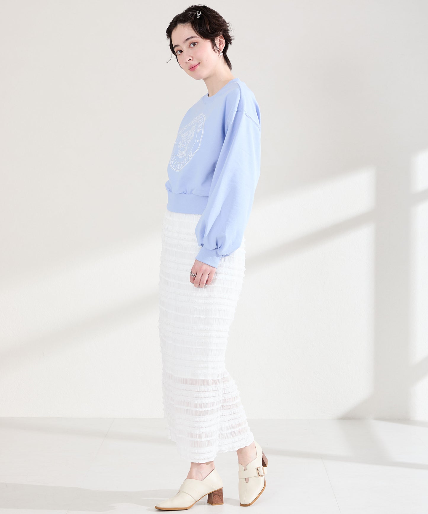 ウッドヒールベルトパンプス/61113