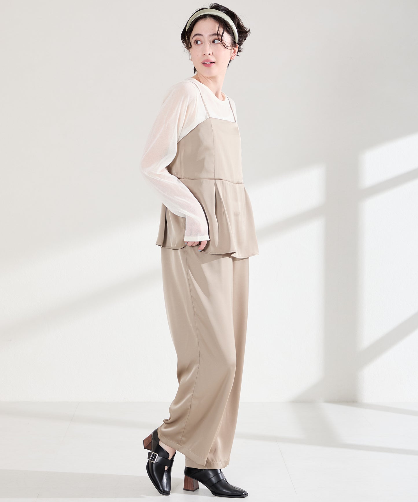 ウッドヒールベルトパンプス/61113