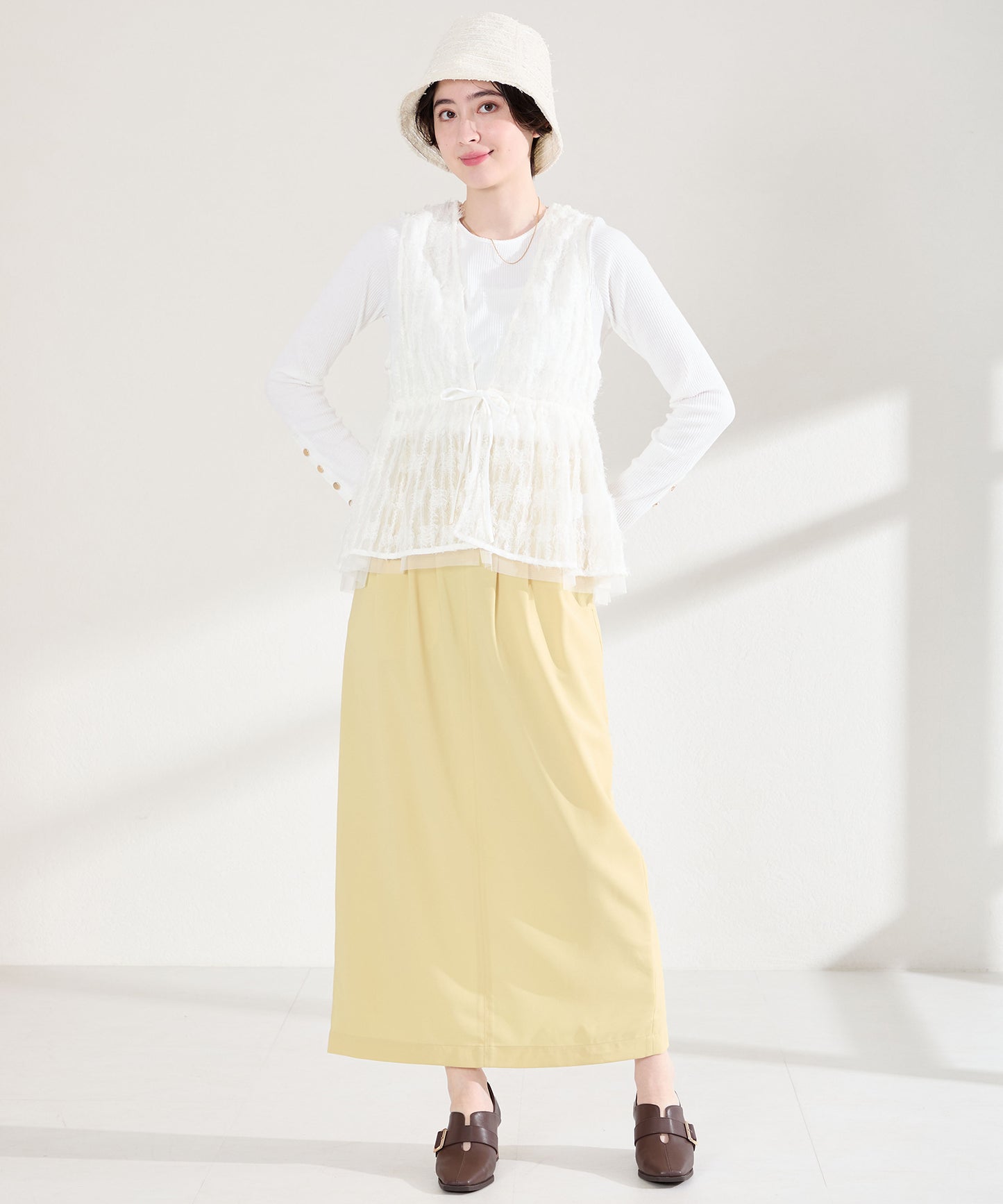 ウッドヒールベルトパンプス/61113