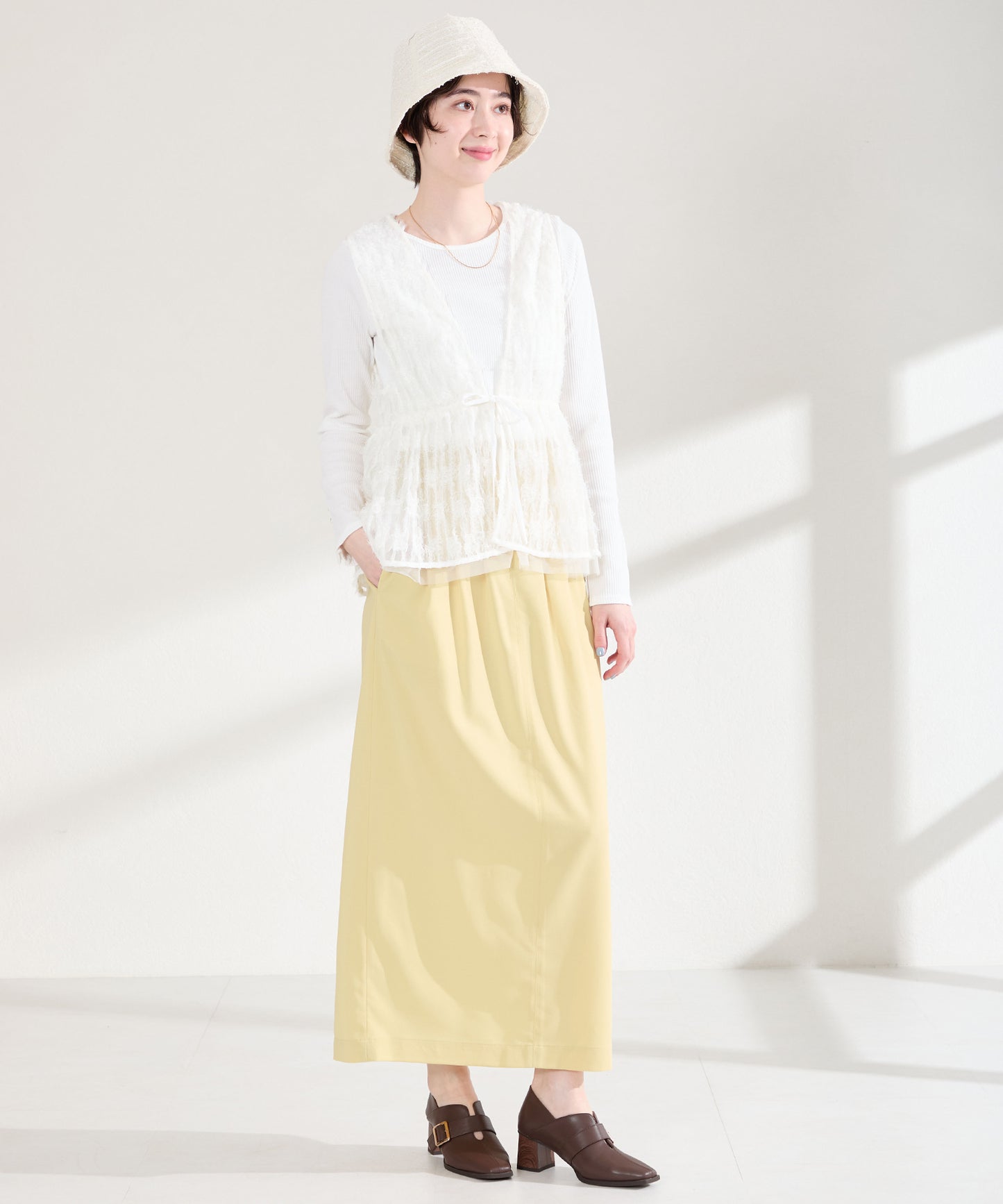 ウッドヒールベルトパンプス/61113