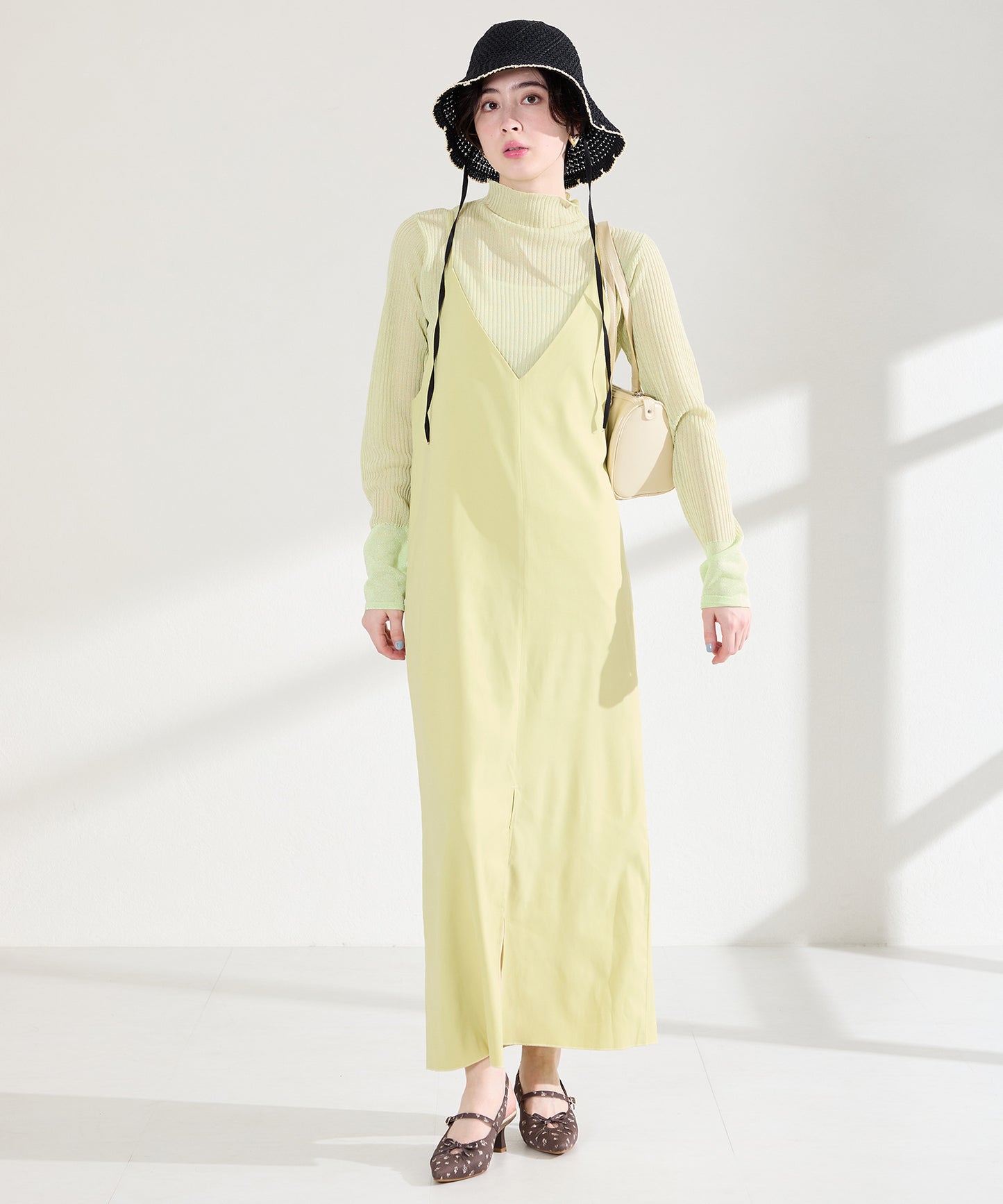 カットデザインストラップパンプス/61114