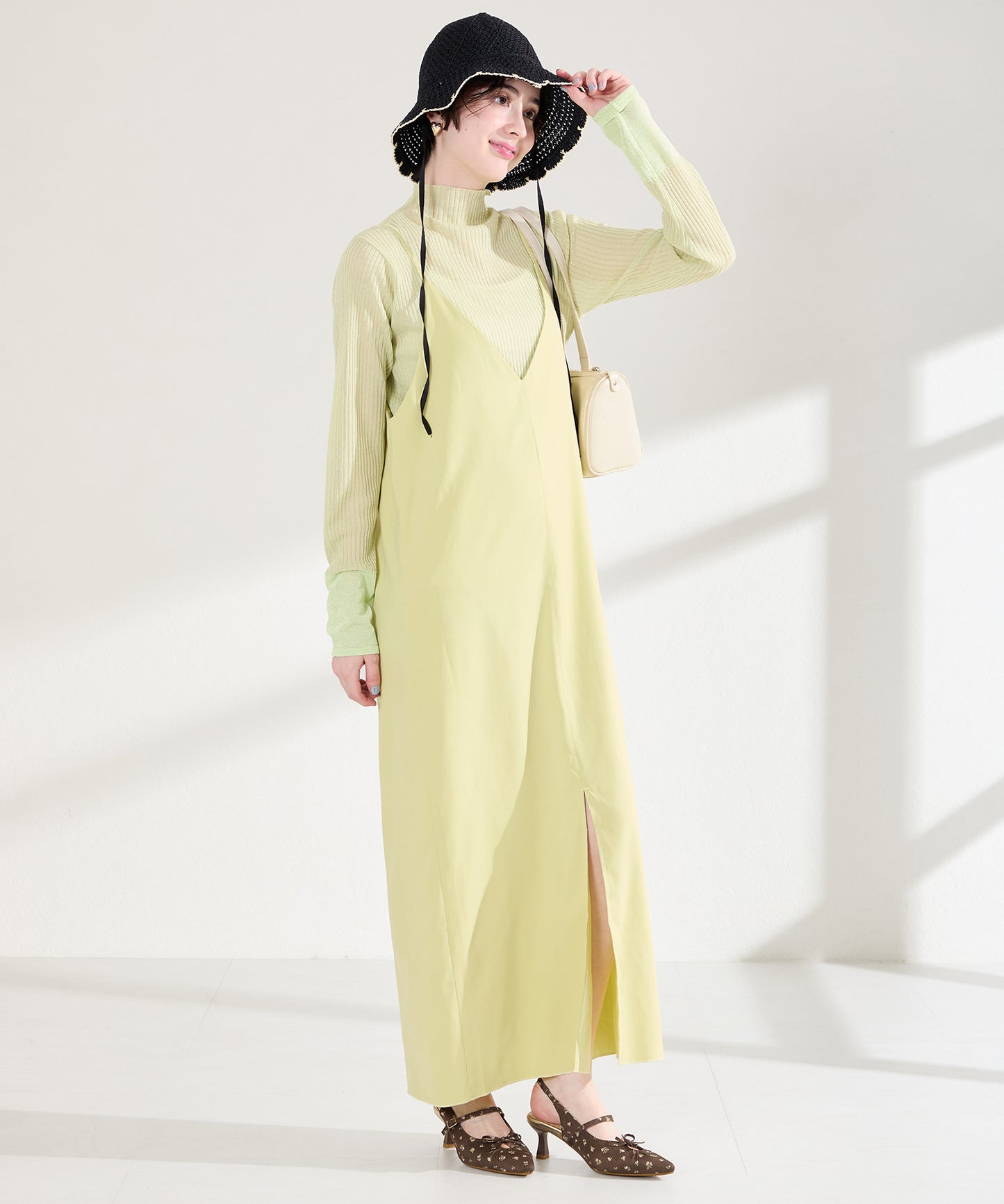 カットデザインストラップパンプス/61114