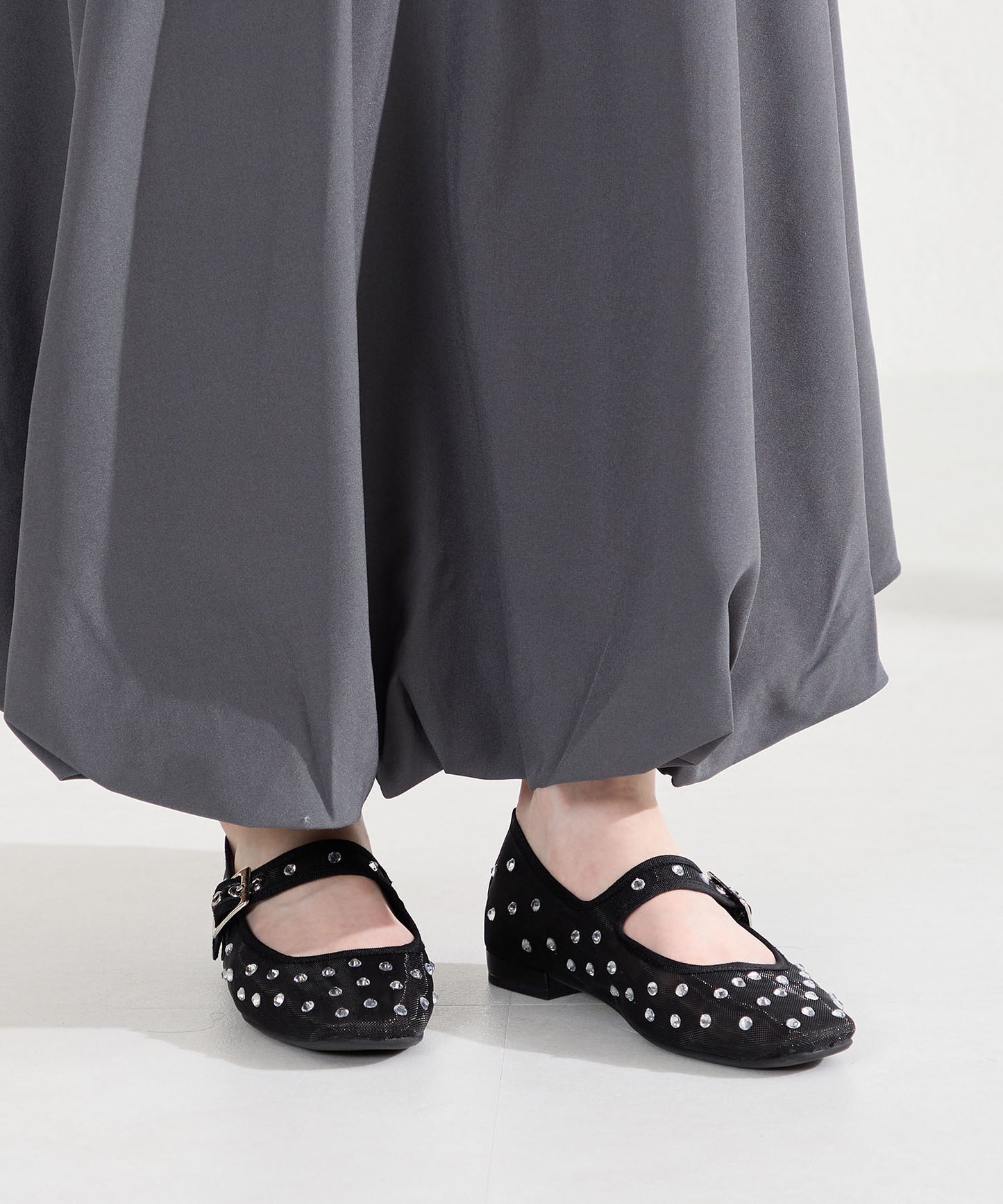 【WEB先行予約/3月下旬発売予定】ビジュー付きシアーメリージェーンパンプス/61120