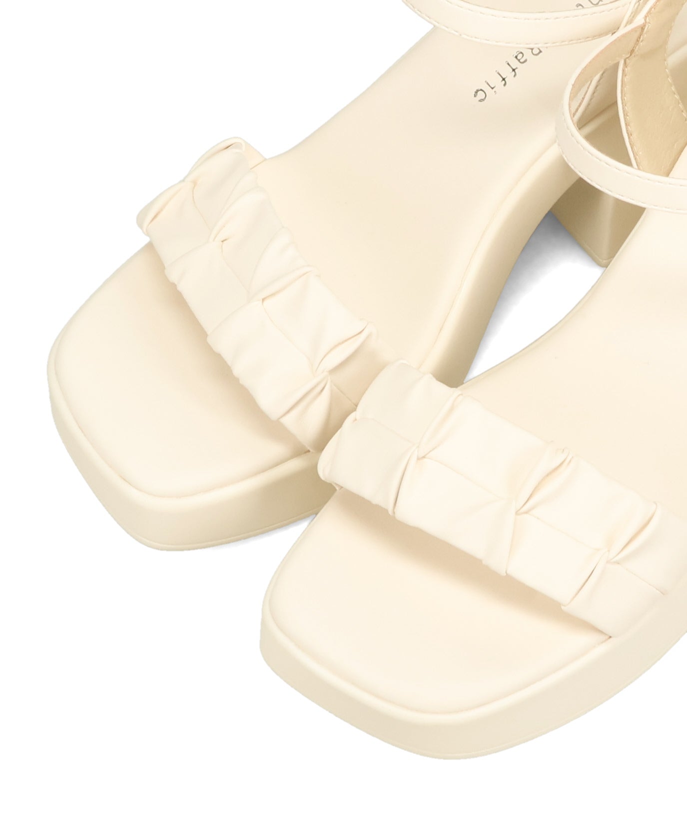 ギャザーデザインプラットフォームサンダル/61203 – ORIENTALTRAFFIC