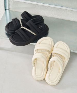 【WEB先行予約/5月下旬発売予定】ラインストーンベルトパデットスライドサンダル/61224